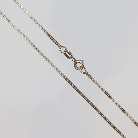 Halskedja Venezia, längd 44,5cm, bredd 1mm, något vriden, 18K Vikt: 4,1 g