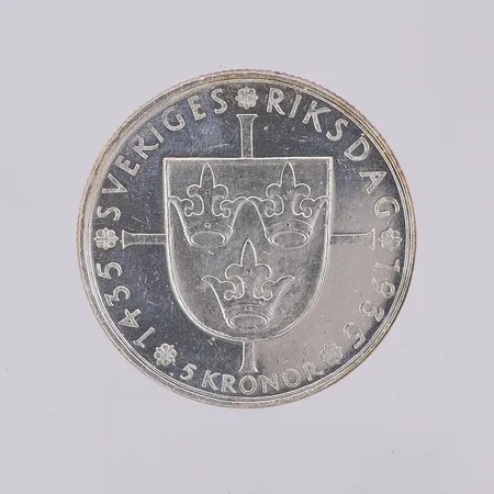Minnesmynt Sveriges Riksdag 500 år 1435-1935 Gustaf V, nominellt värde 5kr, etui, silver 900/1000 Vikt: 25 g