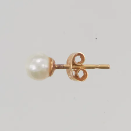 Omaka örhänge pärla ca 5mm 18K 0,4g.