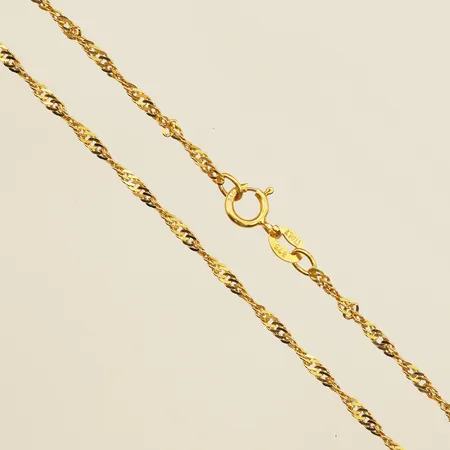 Kedja Singapore längd 45,5cm, bredd 1,7mm, 18K  Vikt: 2,6 g