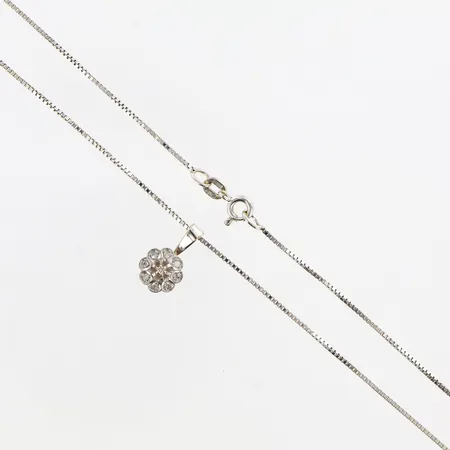 Kedja Venezia 45cm bredd:1mm, hänge med diamanter 9x15mm, vitguld 18K Vikt: 3,9 g