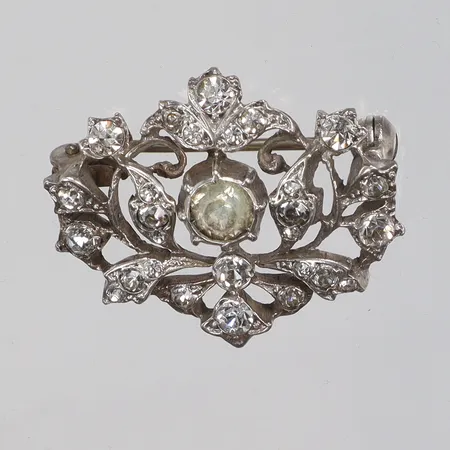 Brosch med vita stenar, 25x20mm, 830/1000 silver Vikt: 5,4 g