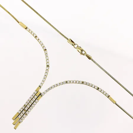 Collier halvstelt med vita stenar längd 46cm, längd stel del 8cm, lås behöver justeras, 14K Vikt: 11,3 g