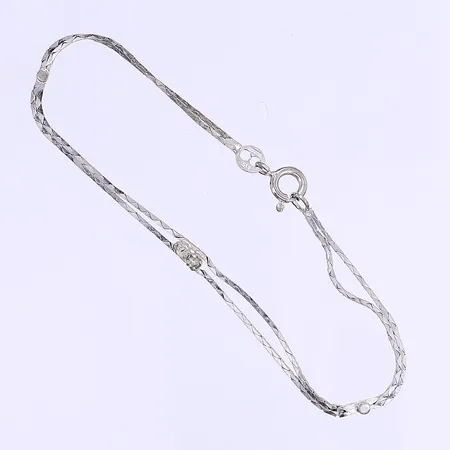 Armband med vita stenar 18cm bredd 2mm silver 830/1000  Vikt: 2,5 g