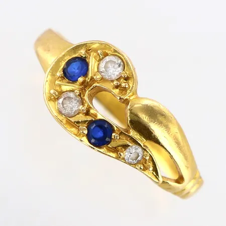 Ring med blåa och vita stenar stl:17¾, bredd 2-8mm, skev skena, 21K Vikt: 2,6 g