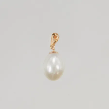 Hänge odlad pärla ca 11x8mm 18K 1,4g.