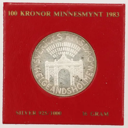 Minnesmynt Sveriges riksdag 100kr 1983 etui 925/1000 silver Vikt: 15,9 g