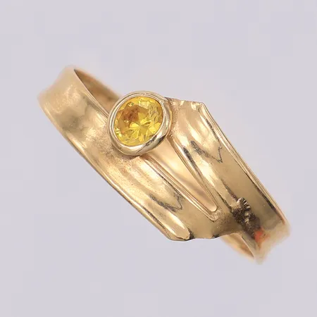 Ring gul sten stl:18¼, saknar stämplar, 14K Vikt: 0,8 g
