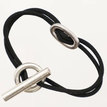 Armband Hermes "Skipper Black Nylon silver bracelet" längd ca 18cm, bruksskick, sliten orginalask, Silver 925/1000 bruttovikt:16,4g Vikt: 16,4 g