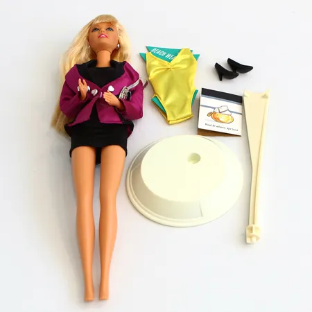 Barbiedocka Kelly Taylor, Mattel 1991, med tillbehör 