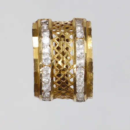 Udda örhänge med vita stenar, 15x12mm, 18K Vikt: 2,7 g
