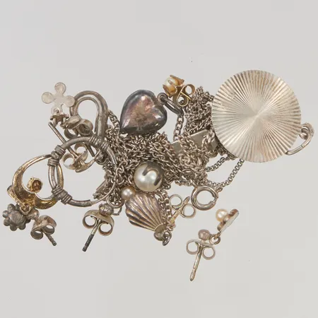 Diverse silversmycken delvis defekt 830-925/1000 Silver 14,4g.