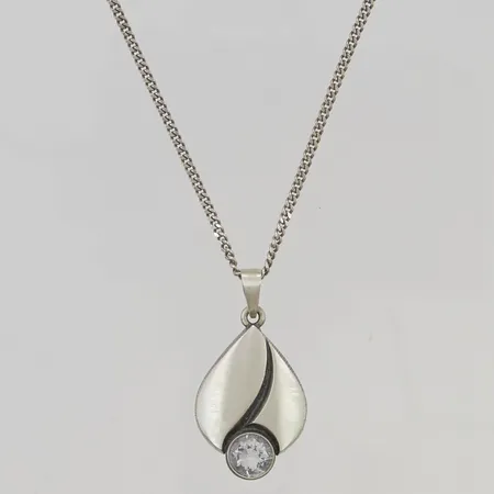 Kedja med hänge bergkristall Finnfeelings Karl Laine 46cm, hänge 27x18mm, 925/1000 Silver 7,4g.