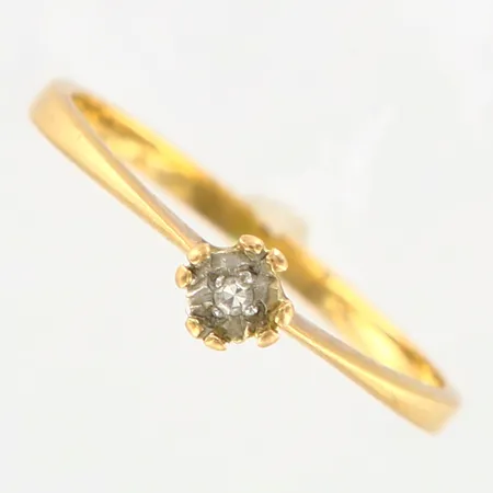 Ring med diamant 0,01ct, stl16, bredd ca 1-3mm, 18K Vikt: 1,2 g