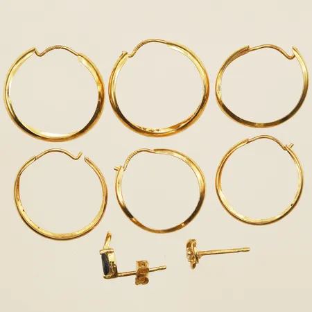 Diverse örhängen, defekta 18K Vikt: 2,9 g