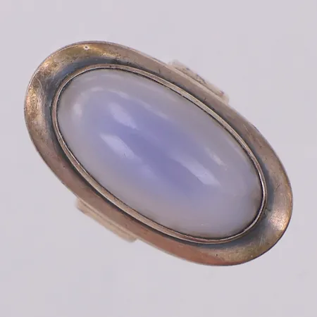 Ring troligen kalcedon stl:15¼, kattfot, silver 835/1000 Vikt: 6,4 g