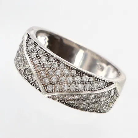 Ring med vita stenar, stl:17, bredd: 5-7,5mm, silver 925/1000 Vikt: 3,4 g