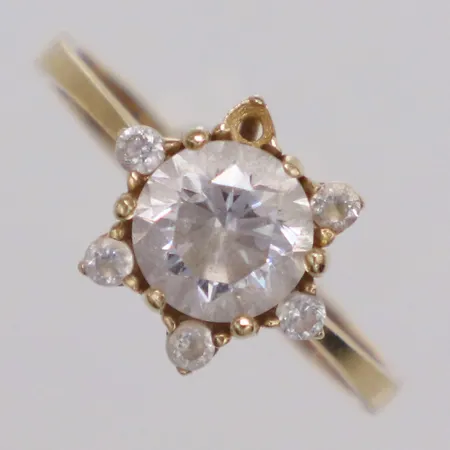 Ring vita stenar stl:15¾, en sten saknas, 14K  Vikt: 1,9 g