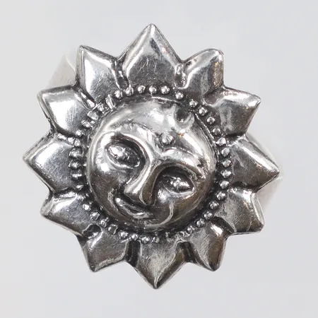 Ring med sol, stl:19, bredd 4-22mm, 925/1000 Vikt: 6,2 g