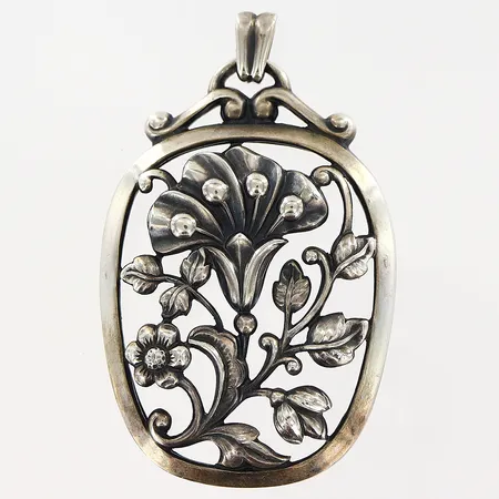 Hänge 60x37mm genombrutet mönster med blommor, G.Dahlgren & Co Malmö 1945, silver 830/1000 Vikt: 12,5 g