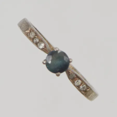 Ring stl:18½ blå/vita stenar 925/1000 Silver 1,6g.