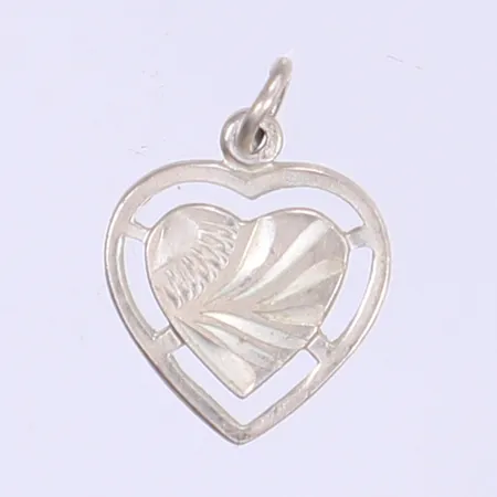 Hänge hjärta med genombruten dekor 18x12mm silver 925/1000  Vikt: 1 g