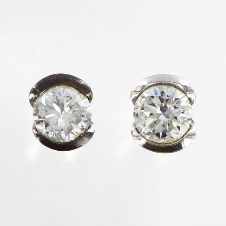 Örhängen med sten 6x7mm, silver 925/1000 Vikt: 2,1 g