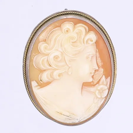 Hänge/Brosch med snäckskalscamé31x25mm ostämplat silver Bruttovikt: 4,9g Vikt: 4,9 g