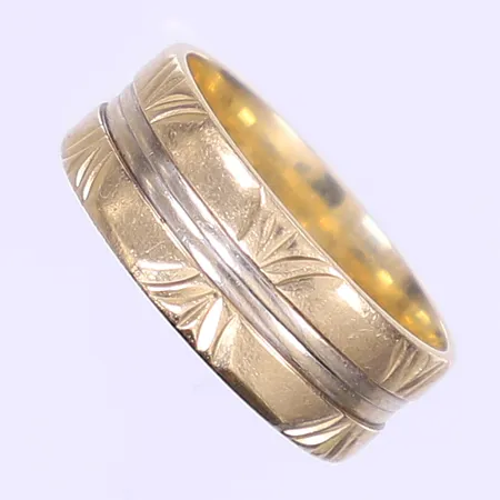 Ring mönstrad stl:16¾, bredd 7mm, 14K Vikt: 4,8 g