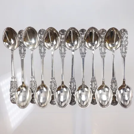 12 Teskedar, längd 11,5cm, bredd 4-25mm, Ceson Guldvaru Ab 830/1000 silver Vikt: 166 g