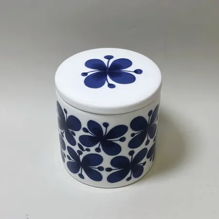 Kakburk Mon Amie Marianne Westman för Rörstrand höjd 11cm Ø11cm