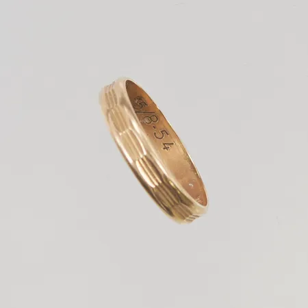 Ring stl:18½ gravyr 18K 2,6g.