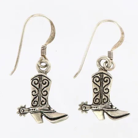Ett par silver örhängen, cowboy motiv, längd: ca30mm, bredd: ca14mm, silver 925/1000 Vikt: 3,4 g