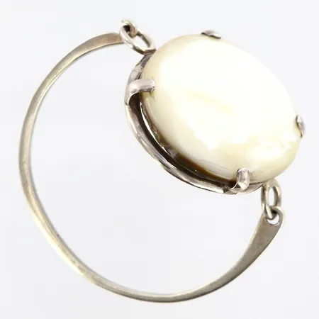 Armring med pärlemor, Ø18cm, bruttovikt: 46,3, silver 925/1000 Vikt: 0 g
