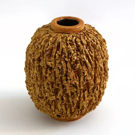 Vas, höjd 16cm, Chamotte, design Gunnar Nylund, Rörstrand, 1936, stämpelsignerad, gul lysterglasyr, chamotterat stengods, smärre nagg