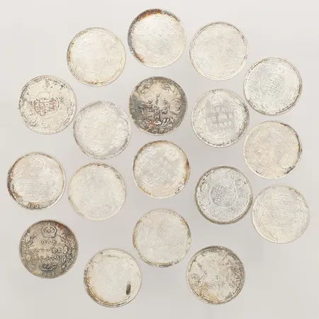 27 mynt 1 rupee Indien/ Brittisk år 1878 1906+1919 917/1000 silver Vikt: 206,6 g