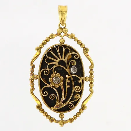 Hänge med 2 rosenslipade diamanter, 45x24mm, år 1930, Guldvaruaktiebolaget G. Dahlgren & Co Ab, 18K Vikt: 7,9 g