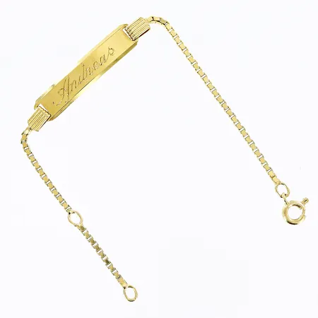Barnarmband med platta längd 15,5 cm, bredd 1,5-6,5mm, gravyr, 18K Vikt: 5 g