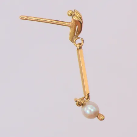 Udda örhänge pärla ca Ø4mm längd 30mm, saknar snurrebuss, 18K Vikt: 0,8 g
