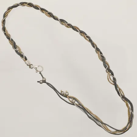 Collier flätad längd ca 42cm, bredd 5,2mm, trefärgad, defekt Silver 925/1000  Vikt: 19,5 g