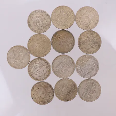 13 mynt Gustaf VI Adolf 1953-1968, nominellt värde 1kr, silver 400/1000 Vikt: 90,4 g