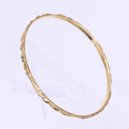 Armring mönstrad dekor Ø63mm bredd 3mm 18K  Vikt: 12,4 g