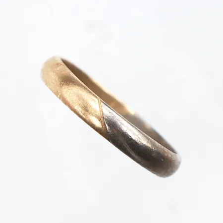 Slät ring, stl:19½, bredd:3,6mm, vitguld/rödguld 18K. Vikt: 4 g