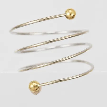 Spiralring justerbar storlek bredd: ca 1-3mm vitguld/gultguld 18K Vikt: 1,7 g