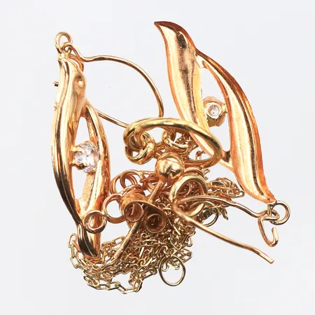 Diverse guld, defekter, 18K Vikt: 2,5 g