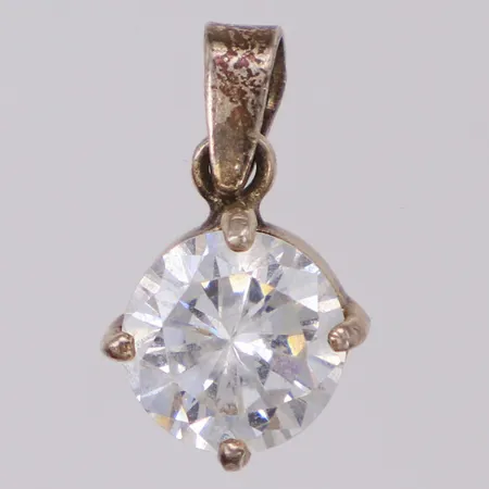 Hänge med vit sten längd 17,1mm bredd 9,5mm silver 925/1000 Vikt: 1,5 g