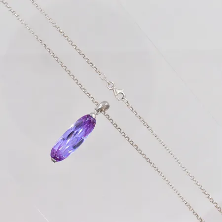 Kedja Ärtlänk längd 61cm hänge med lila sten 40x10mm 925/1000 silver Vikt: 14,1 g