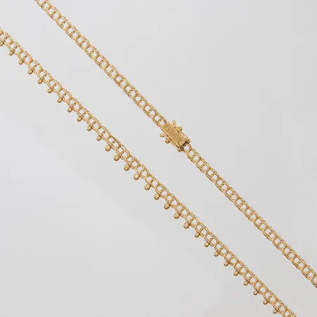 Collier Bismarck med kläppar, längd 43cm, bredd 4-6mm, svenska stämplar, 18K Vikt: 13,1g Vikt: 13,1 g