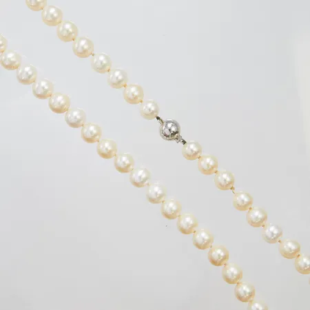 Collier med odlade South Sea pärlor, längd 45,5cm, Ø9,5mm, 44st, lås i vitguld 18K Vikt: 0 g