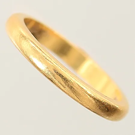 Ring slät stl:16¾ bredd 2,7mm gravyr 23K  Vikt: 4,7 g